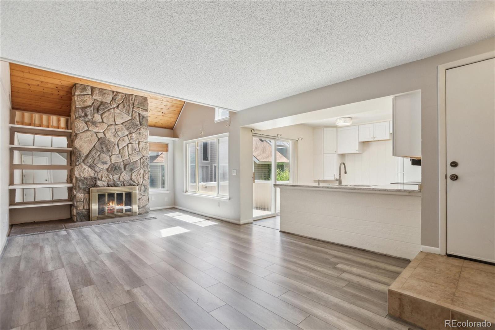MLS Image #3 for 2453 s xanadu way,aurora, Colorado