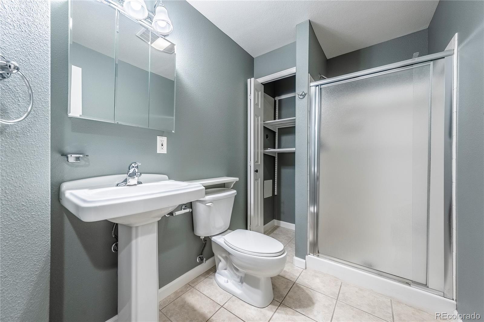 MLS Image #23 for 5519 s versailles street,aurora, Colorado