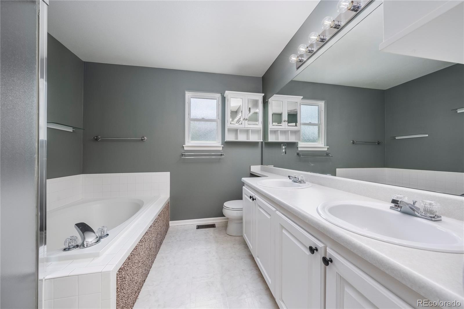 MLS Image #33 for 5519 s versailles street,aurora, Colorado