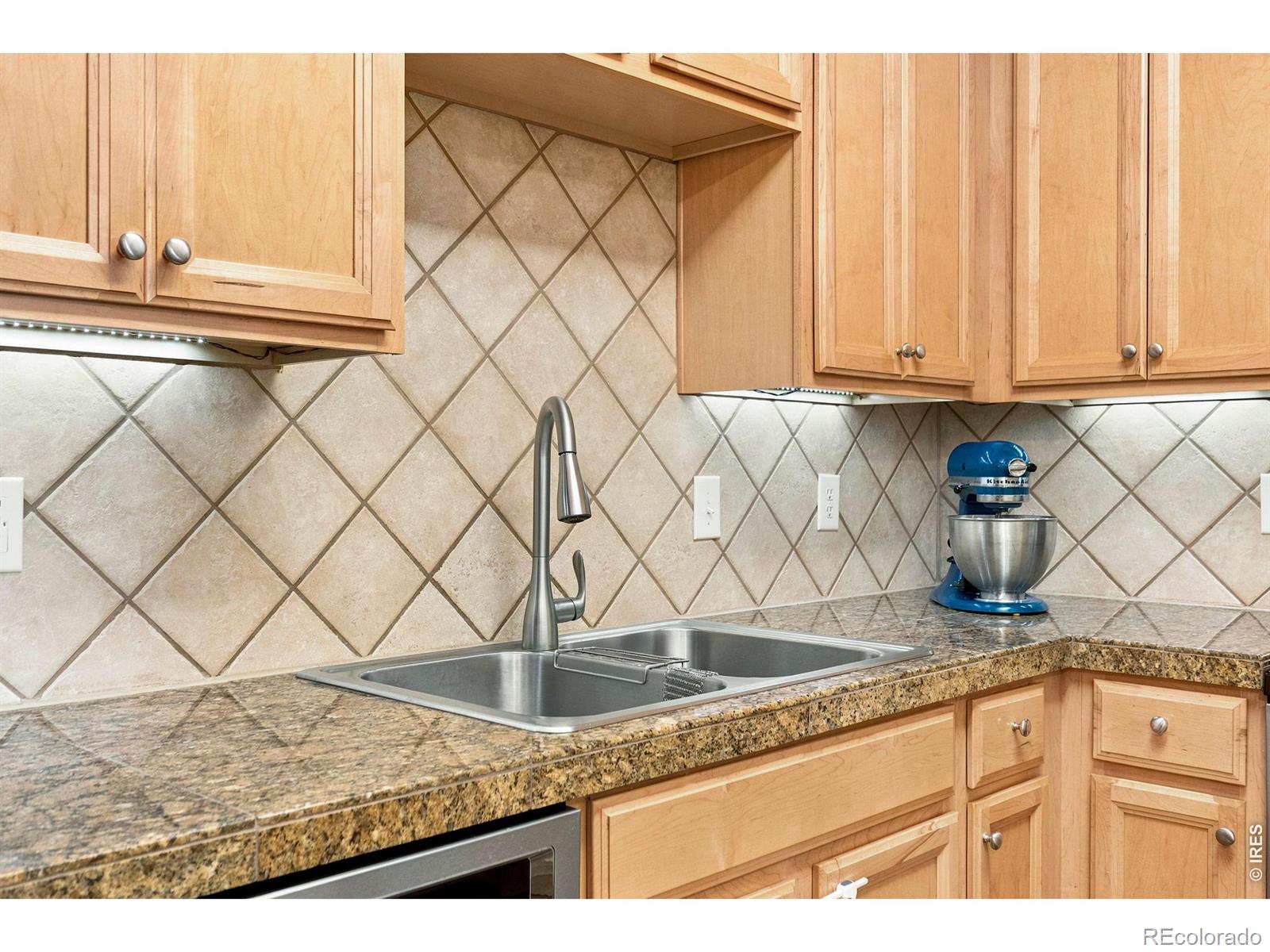 MLS Image #15 for 2133  krisron road,fort collins, Colorado