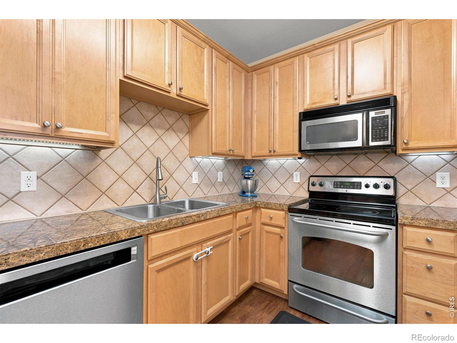 MLS Image #9 for 2133  krisron road,fort collins, Colorado