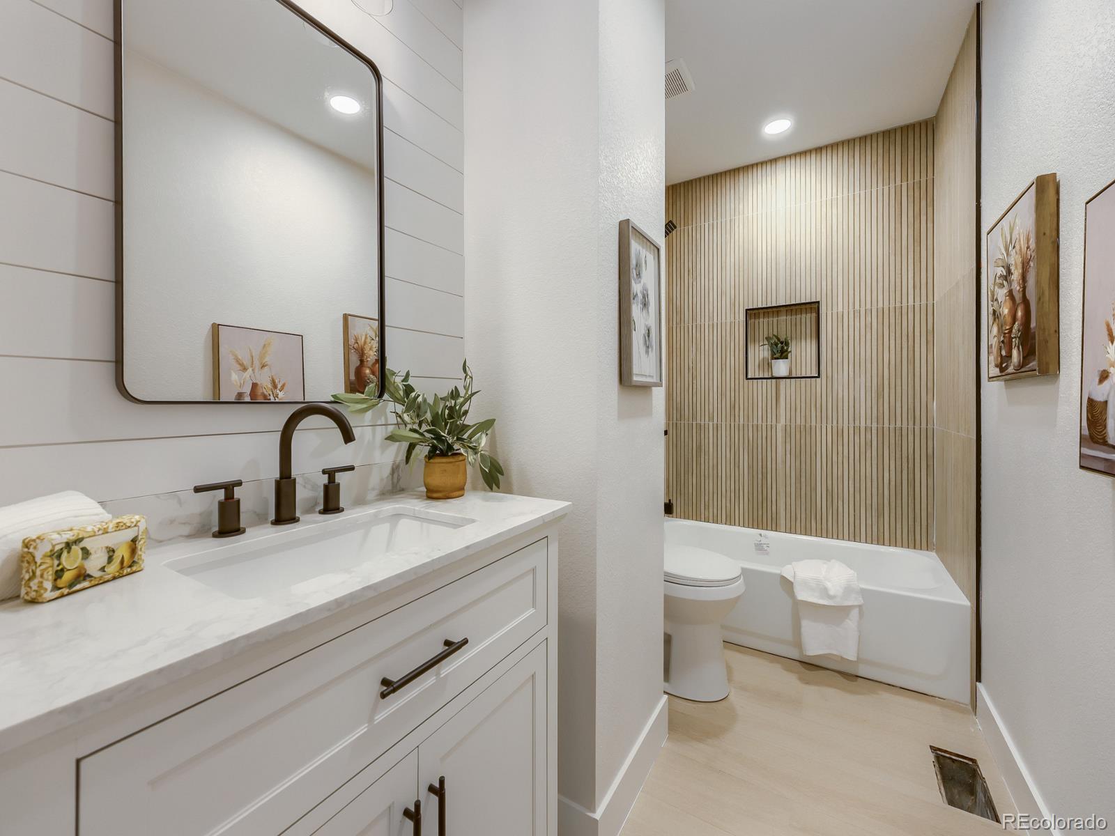 MLS Image #6 for 11656  community center drive,denver, Colorado