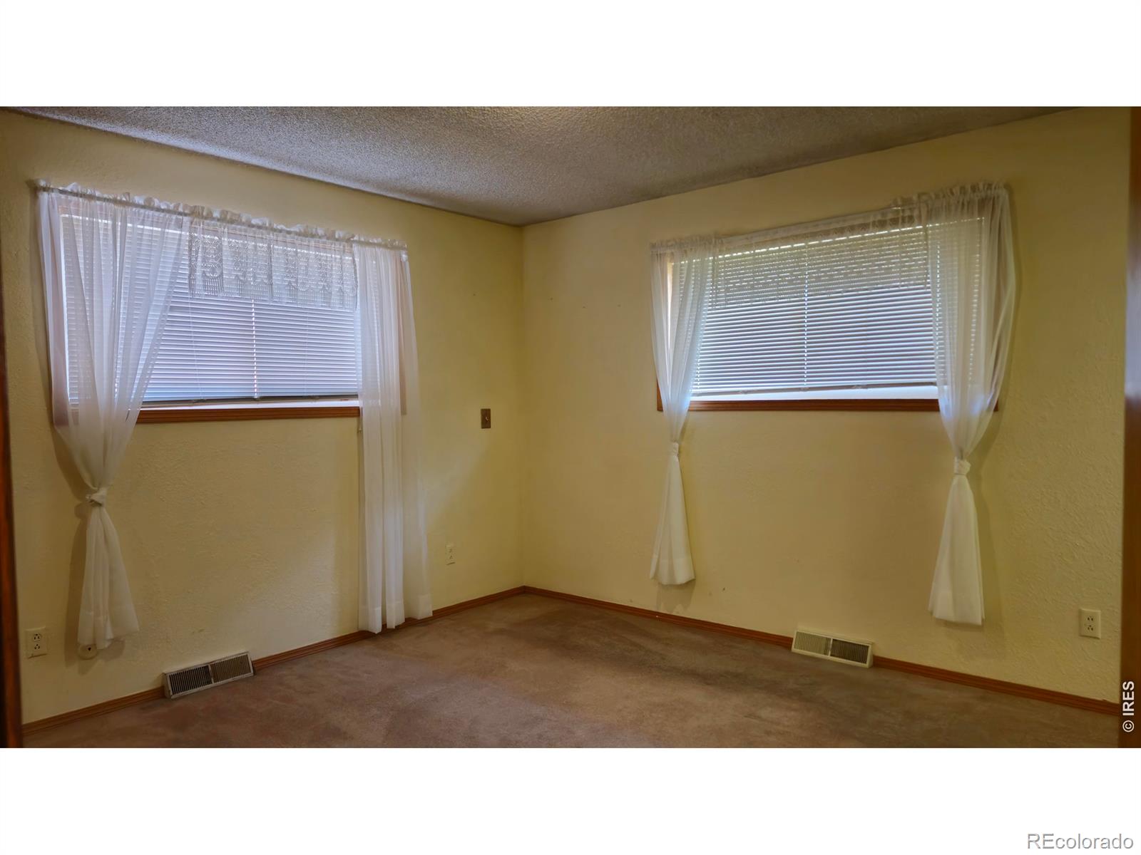 MLS Image #11 for 1886  fay street,burlington, Colorado