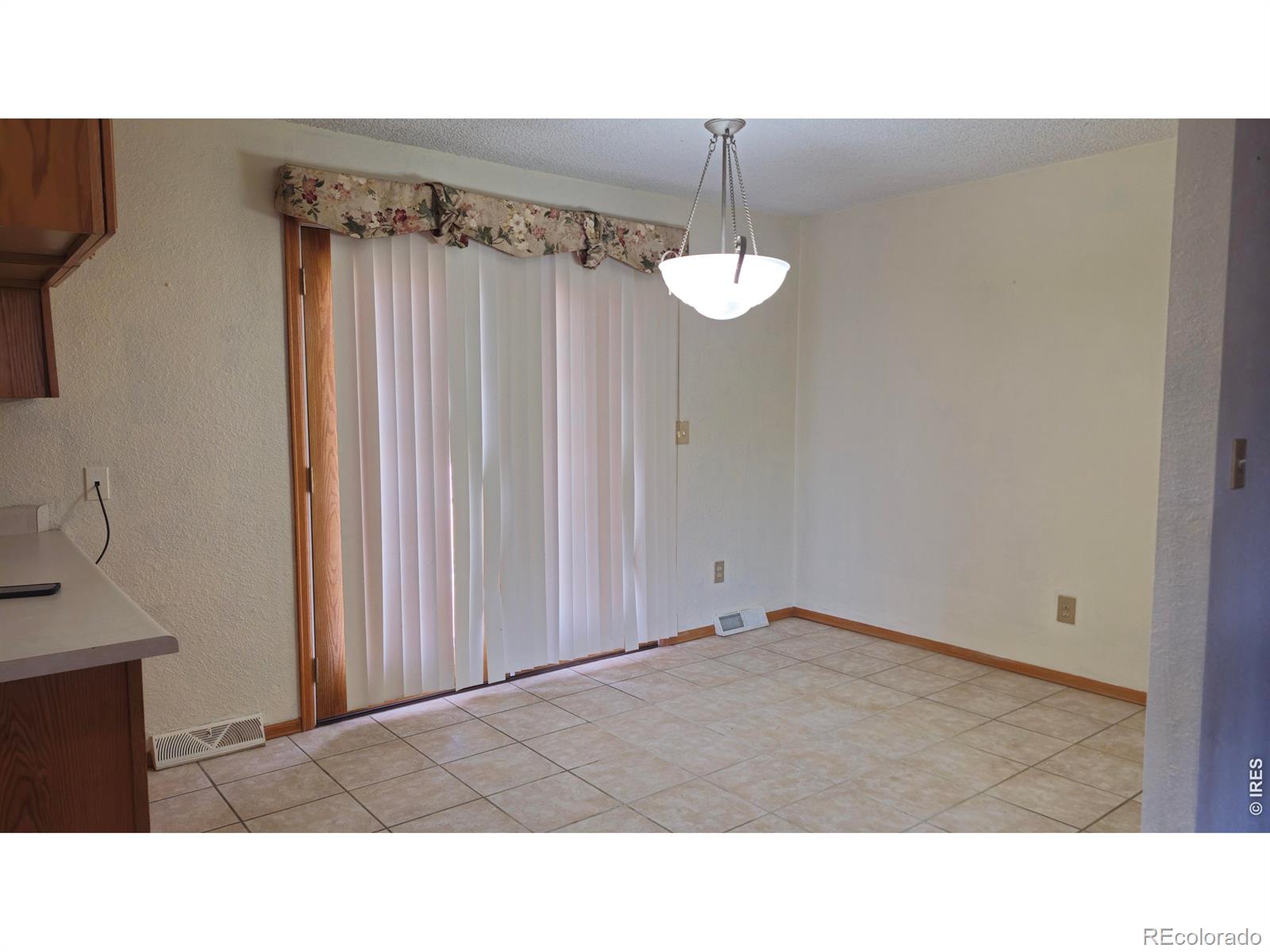 MLS Image #5 for 1886  fay street,burlington, Colorado