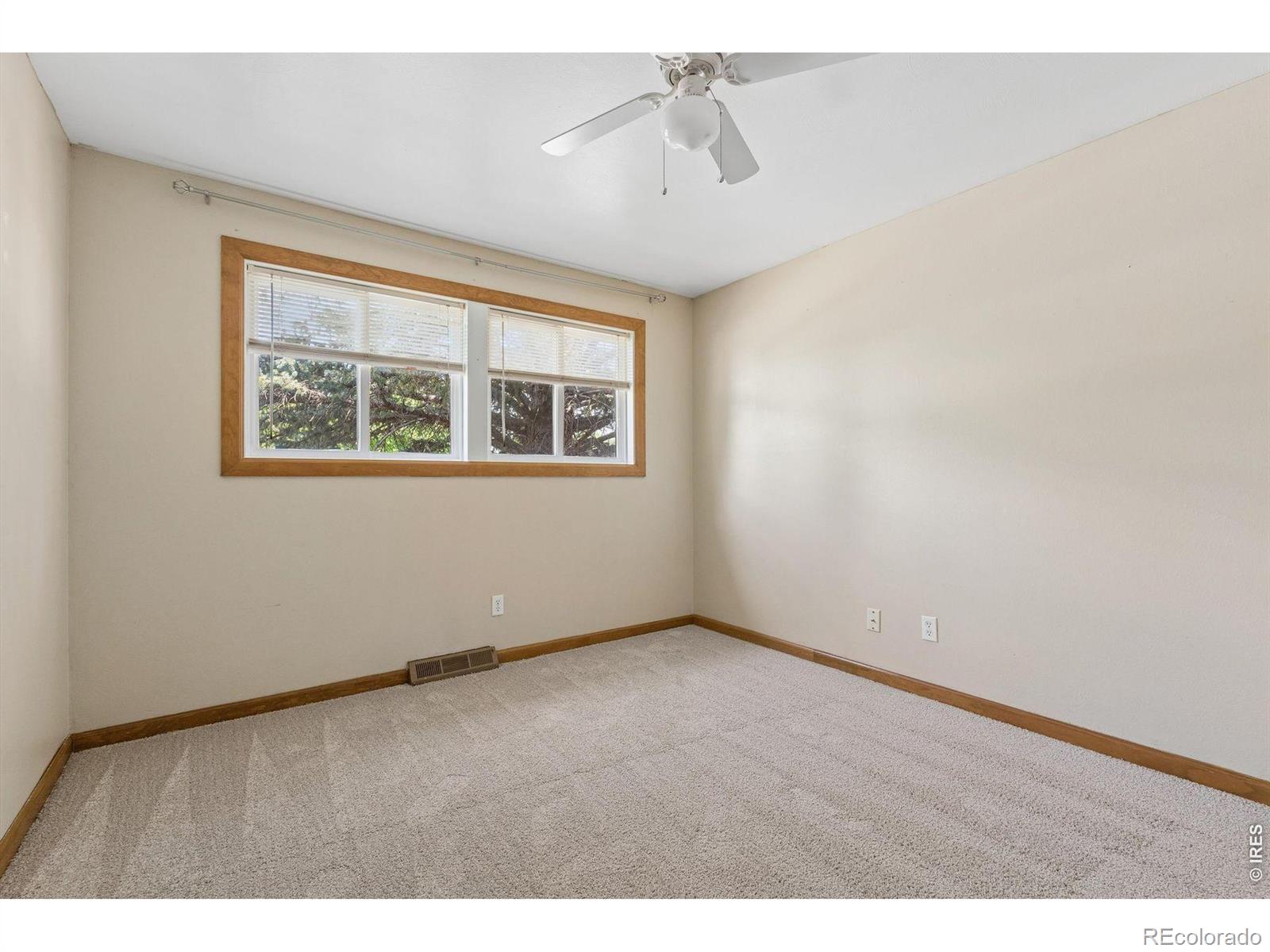 MLS Image #11 for 870  10th street,berthoud, Colorado