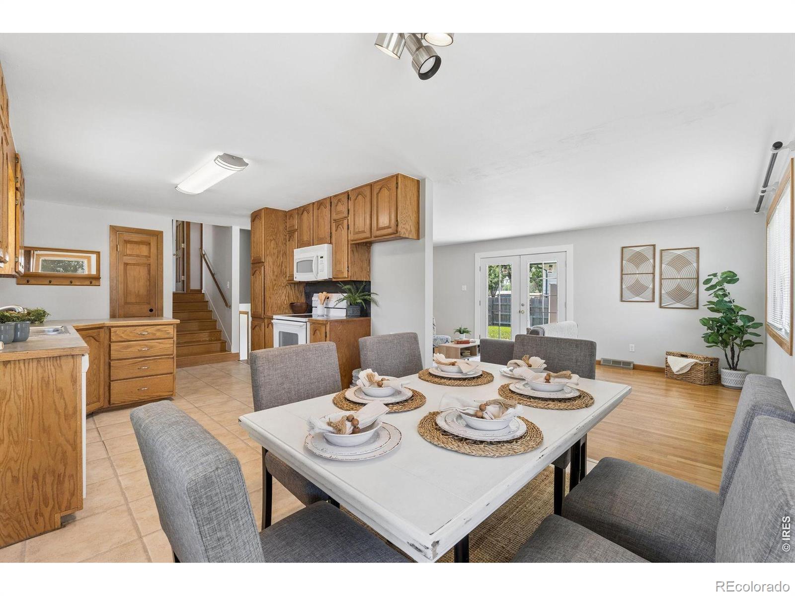 MLS Image #5 for 870  10th street,berthoud, Colorado