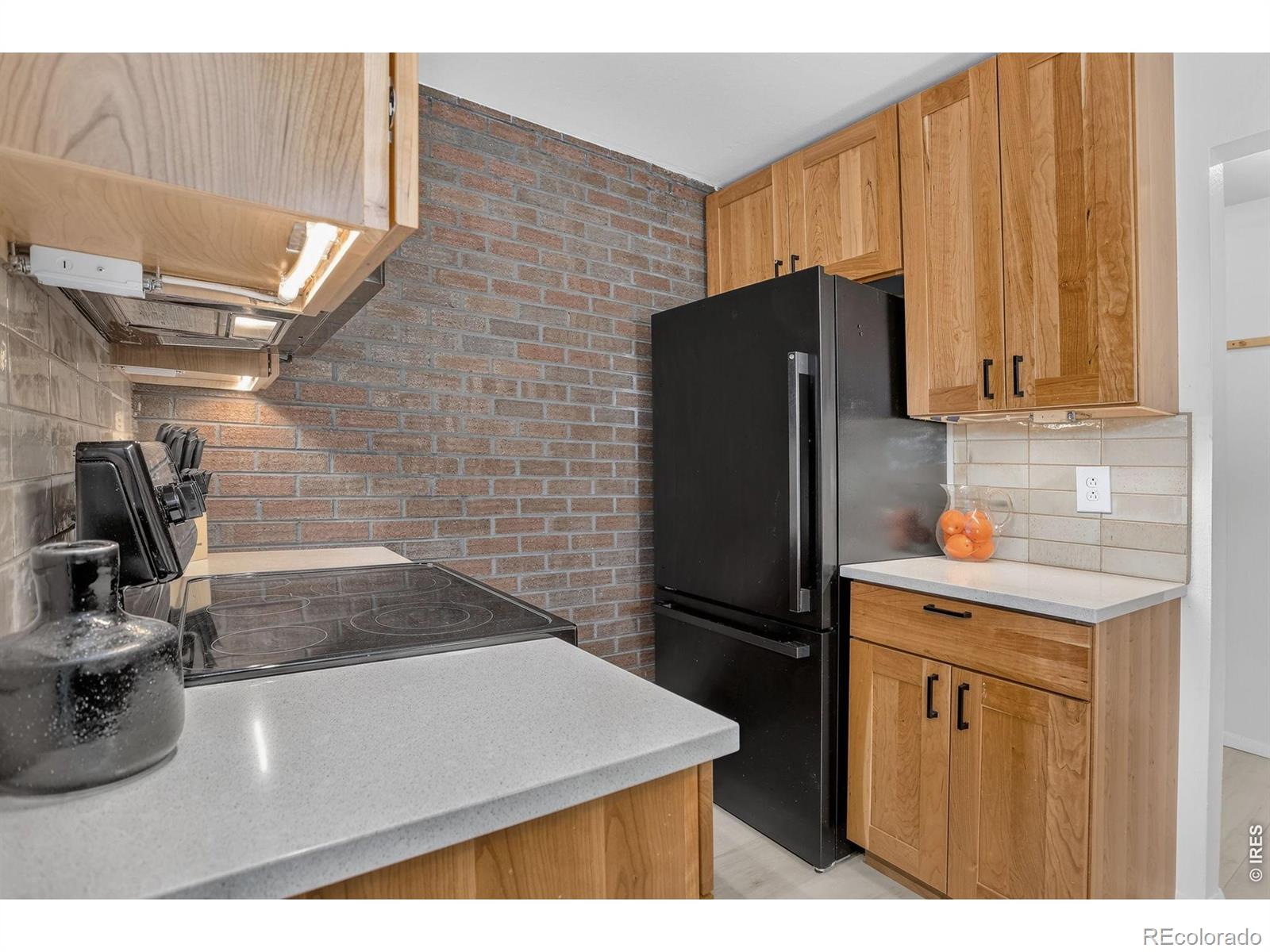MLS Image #5 for 500  manhattan drive,boulder, Colorado