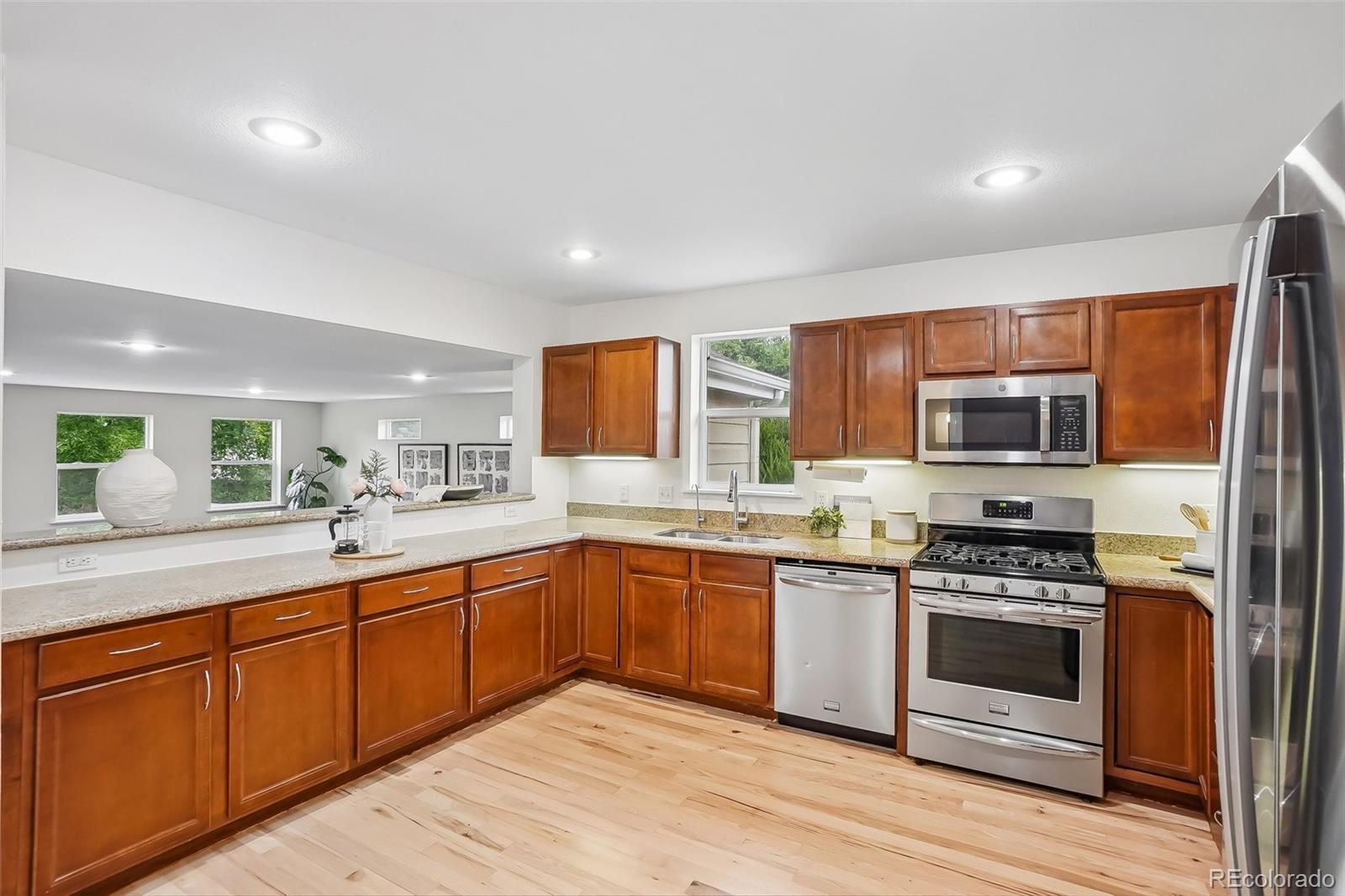 MLS Image #10 for 6915 w 35th avenue,wheat ridge, Colorado