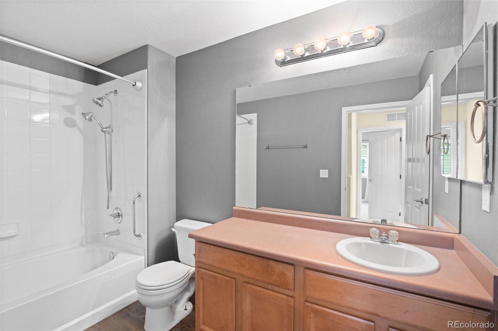 MLS Image #12 for 14300  waterside lane,broomfield, Colorado