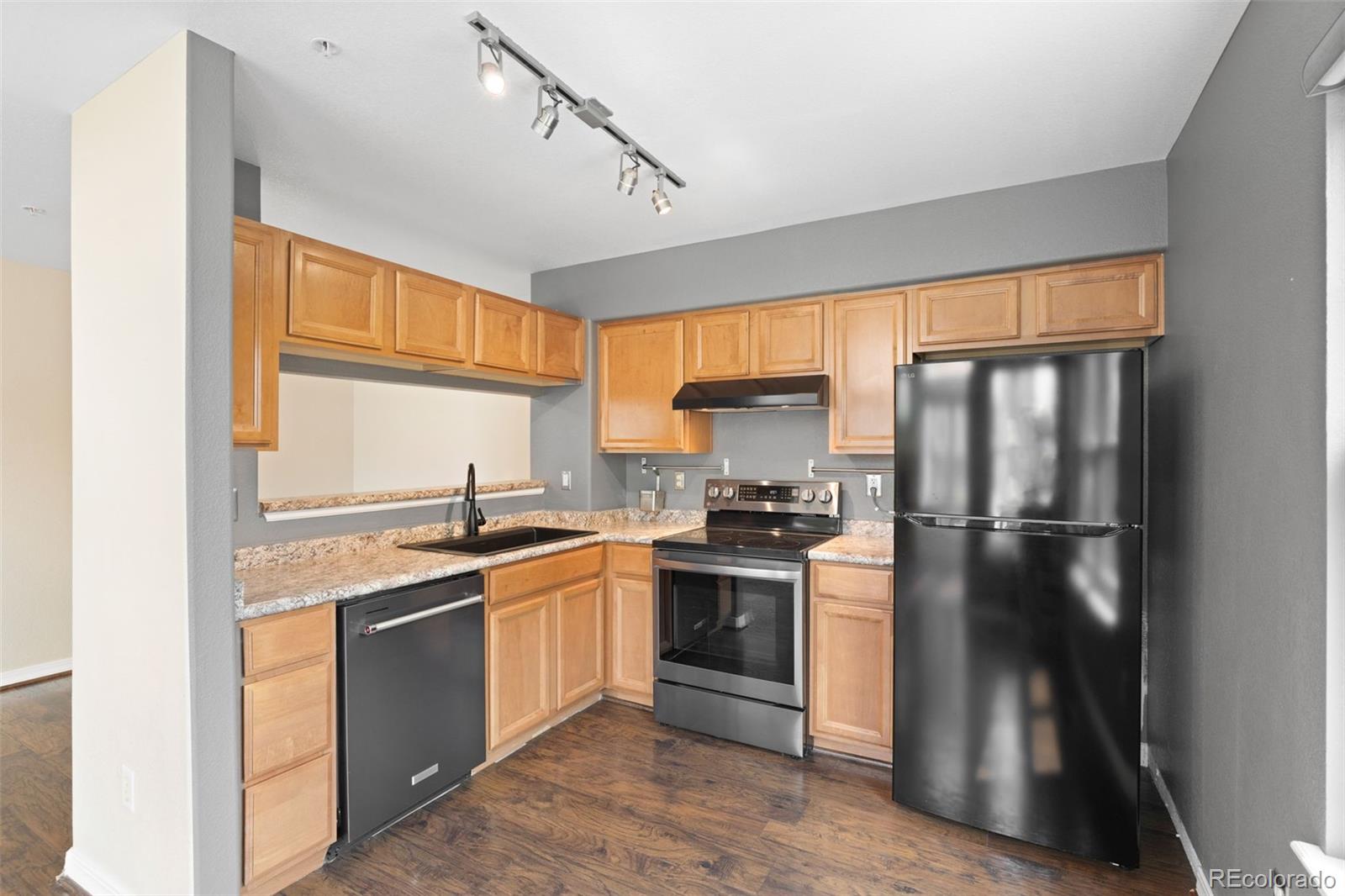 MLS Image #8 for 14300  waterside lane,broomfield, Colorado