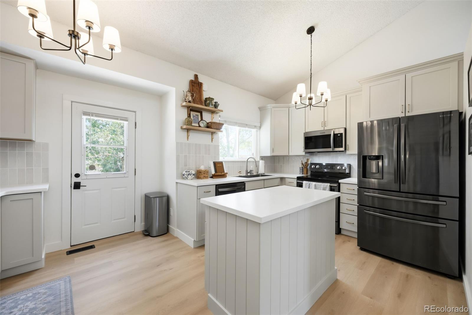 MLS Image #6 for 5774 s jebel way,centennial, Colorado