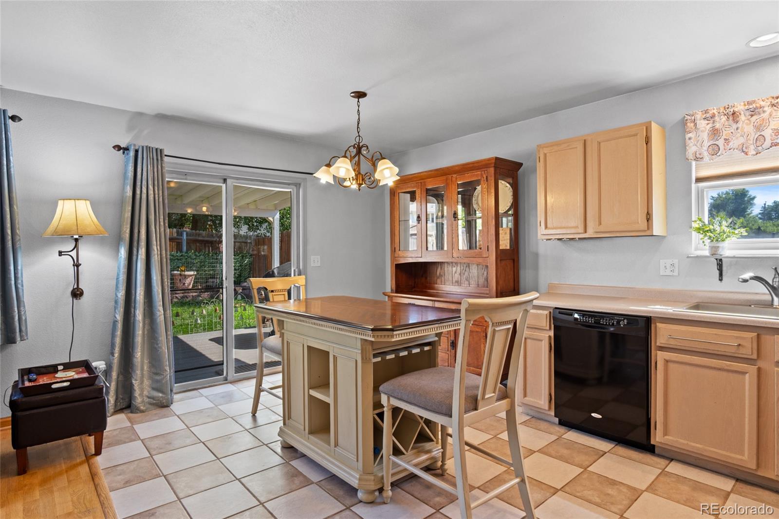 MLS Image #6 for 2339 w hillside avenue,englewood, Colorado