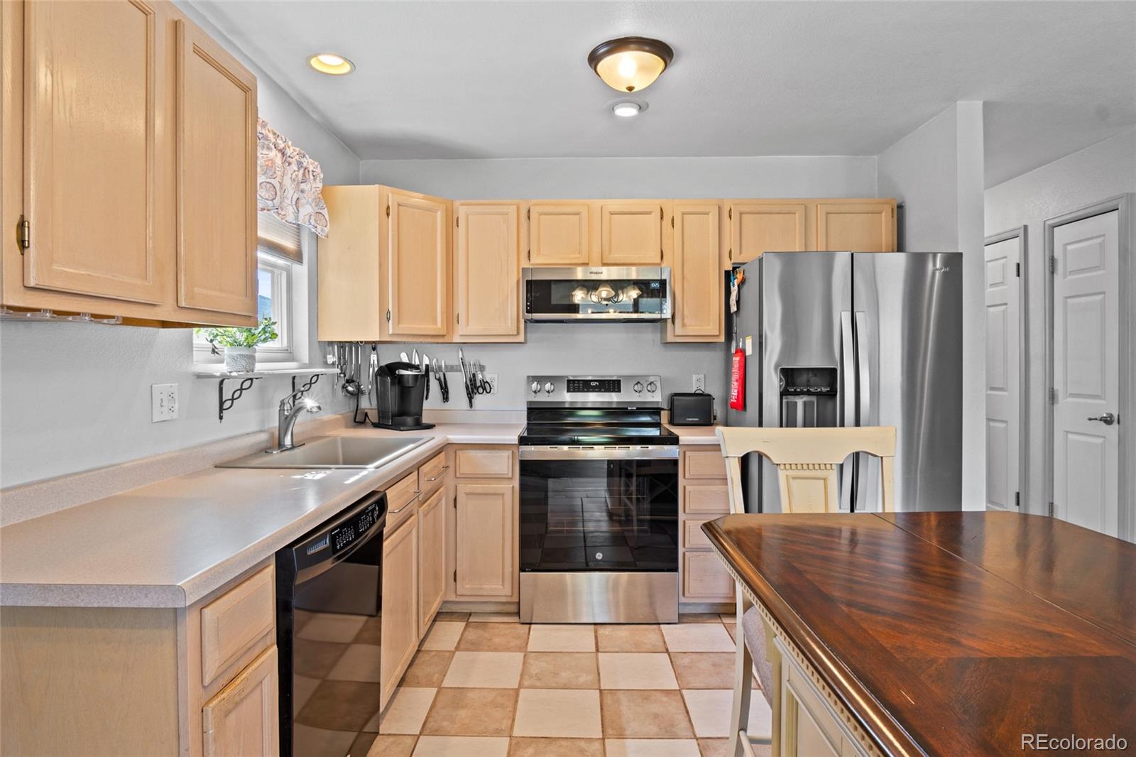 MLS Image #7 for 2339 w hillside avenue,englewood, Colorado