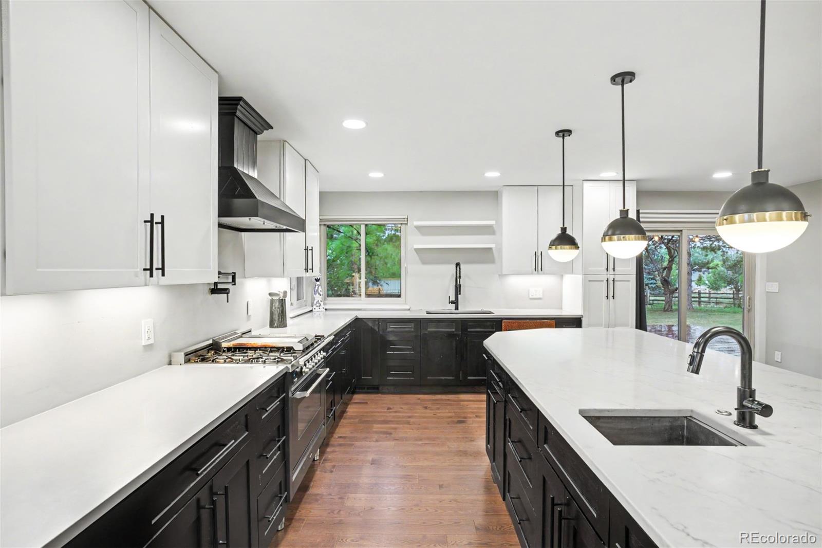 MLS Image #14 for 5314 s youngfield court,littleton, Colorado