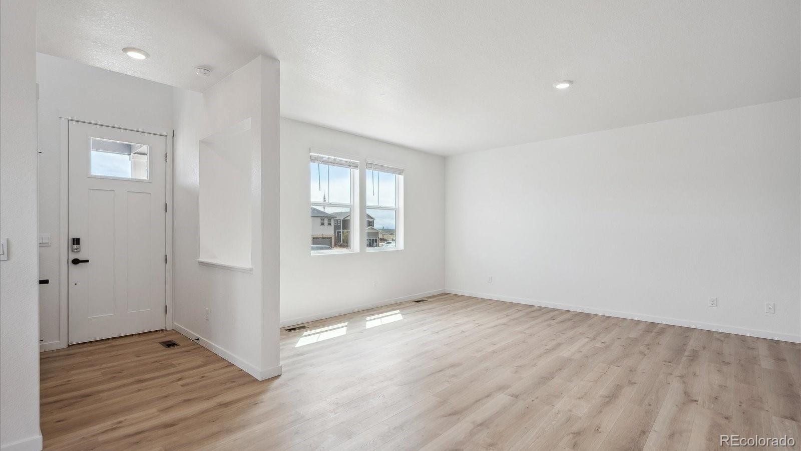 MLS Image #7 for 341 n bersshine street,watkins, Colorado