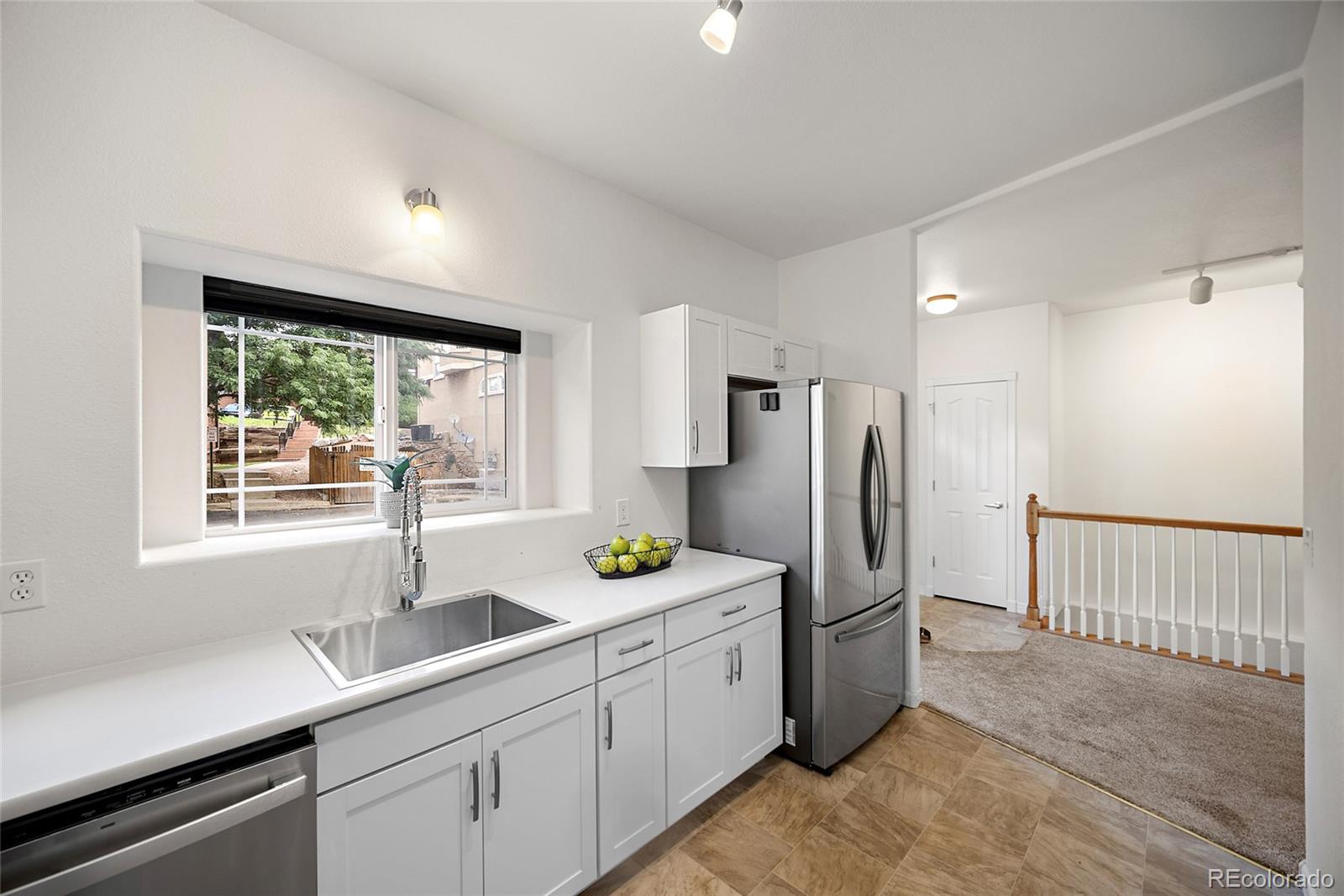 MLS Image #3 for 1495  madison ridge heights,colorado springs, Colorado