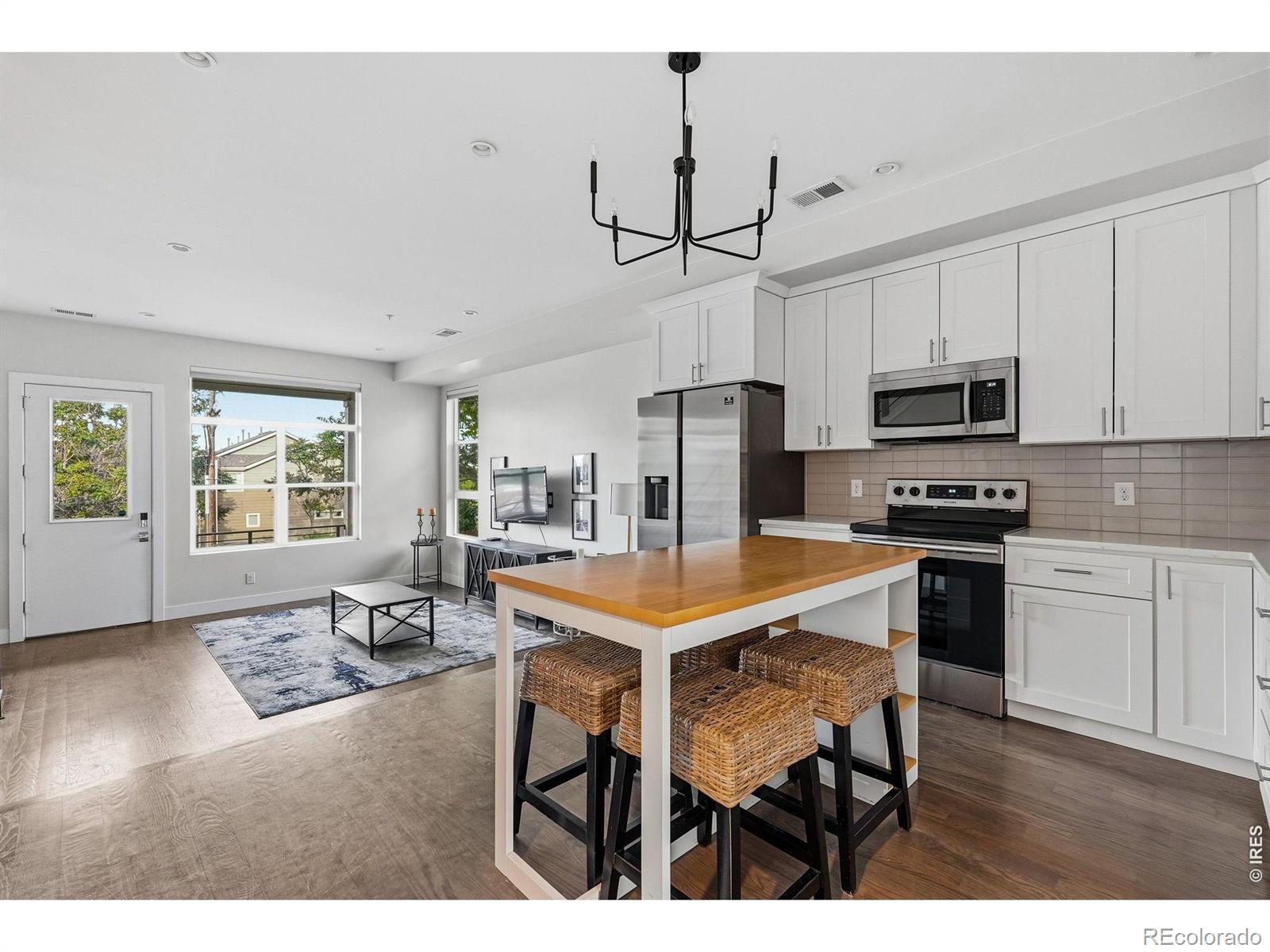 MLS Image #11 for 1187 s navajo street,denver, Colorado
