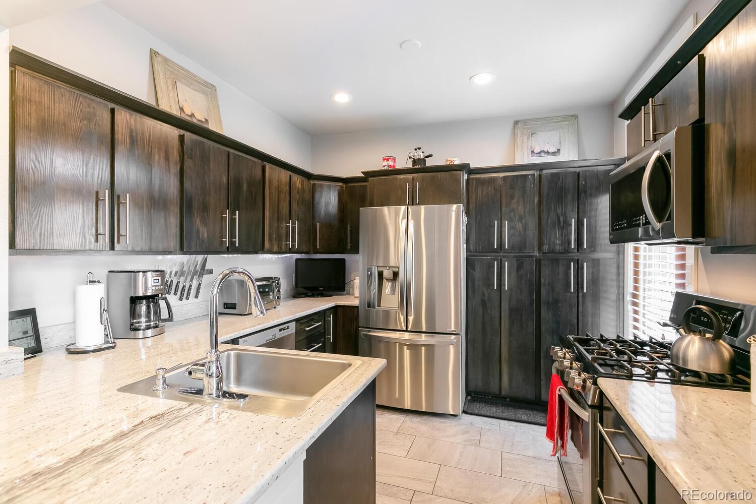 MLS Image #18 for 1538 n milwaukee street,denver, Colorado