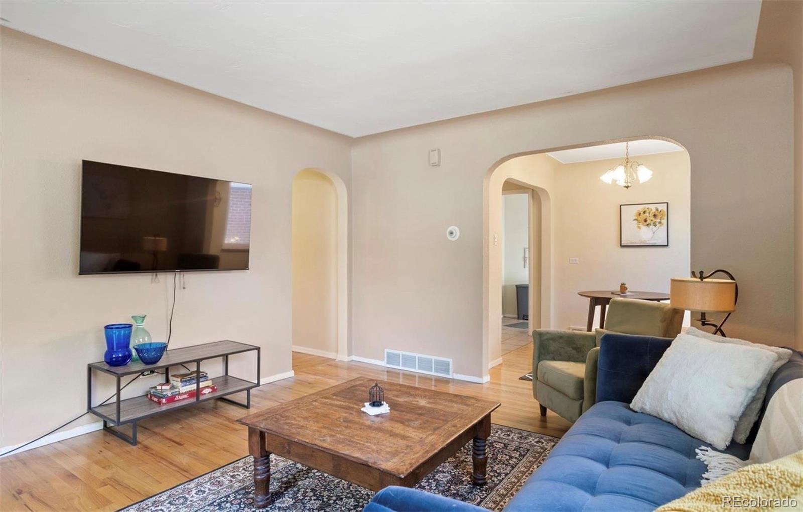 MLS Image #13 for 1746 s logan street,denver, Colorado