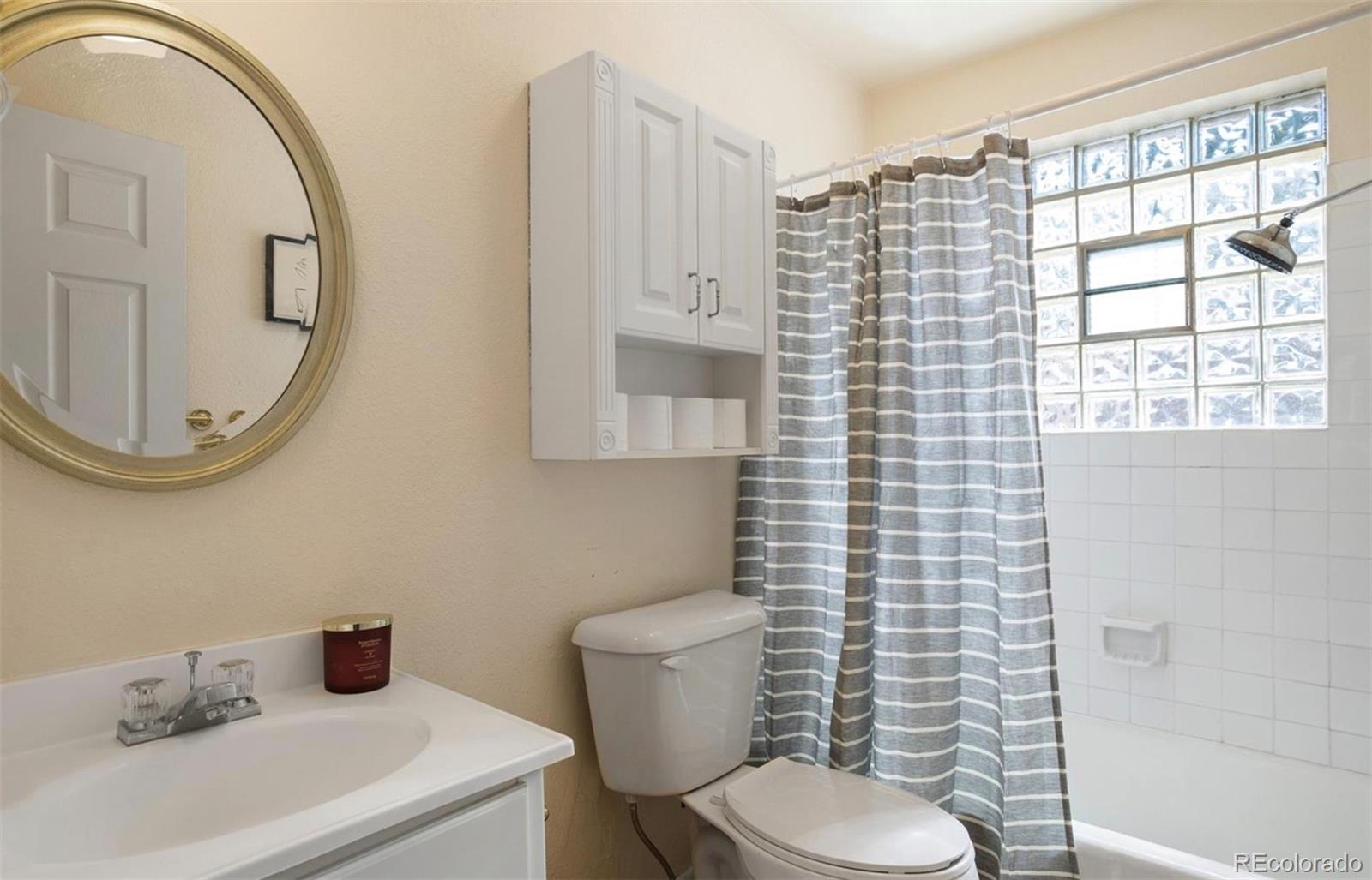 MLS Image #32 for 1746 s logan street,denver, Colorado