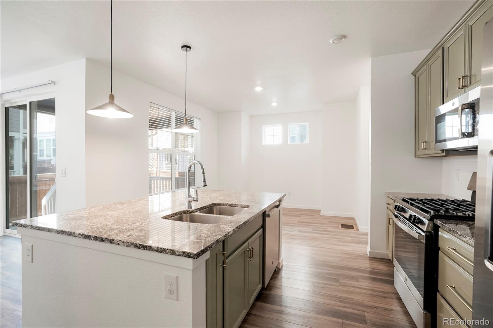 MLS Image #8 for 9542  richfield street,commerce city, Colorado