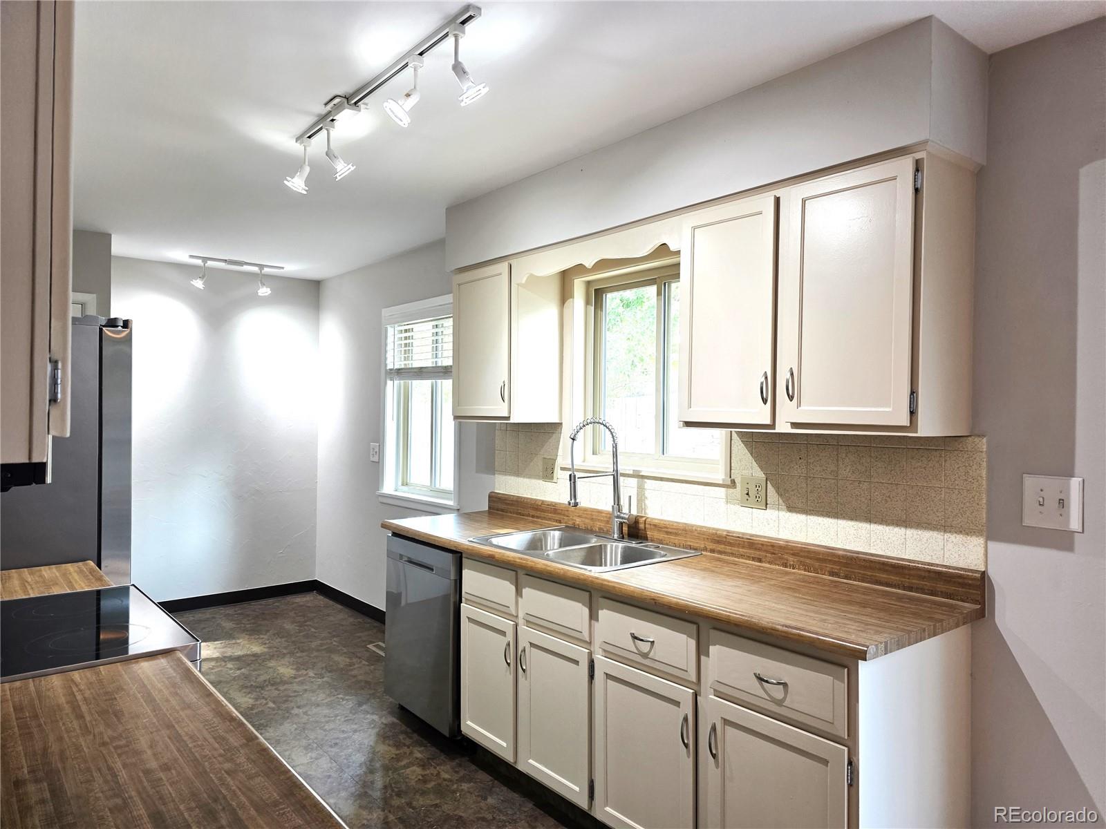 MLS Image #9 for 5915  mercury drive,fort collins, Colorado