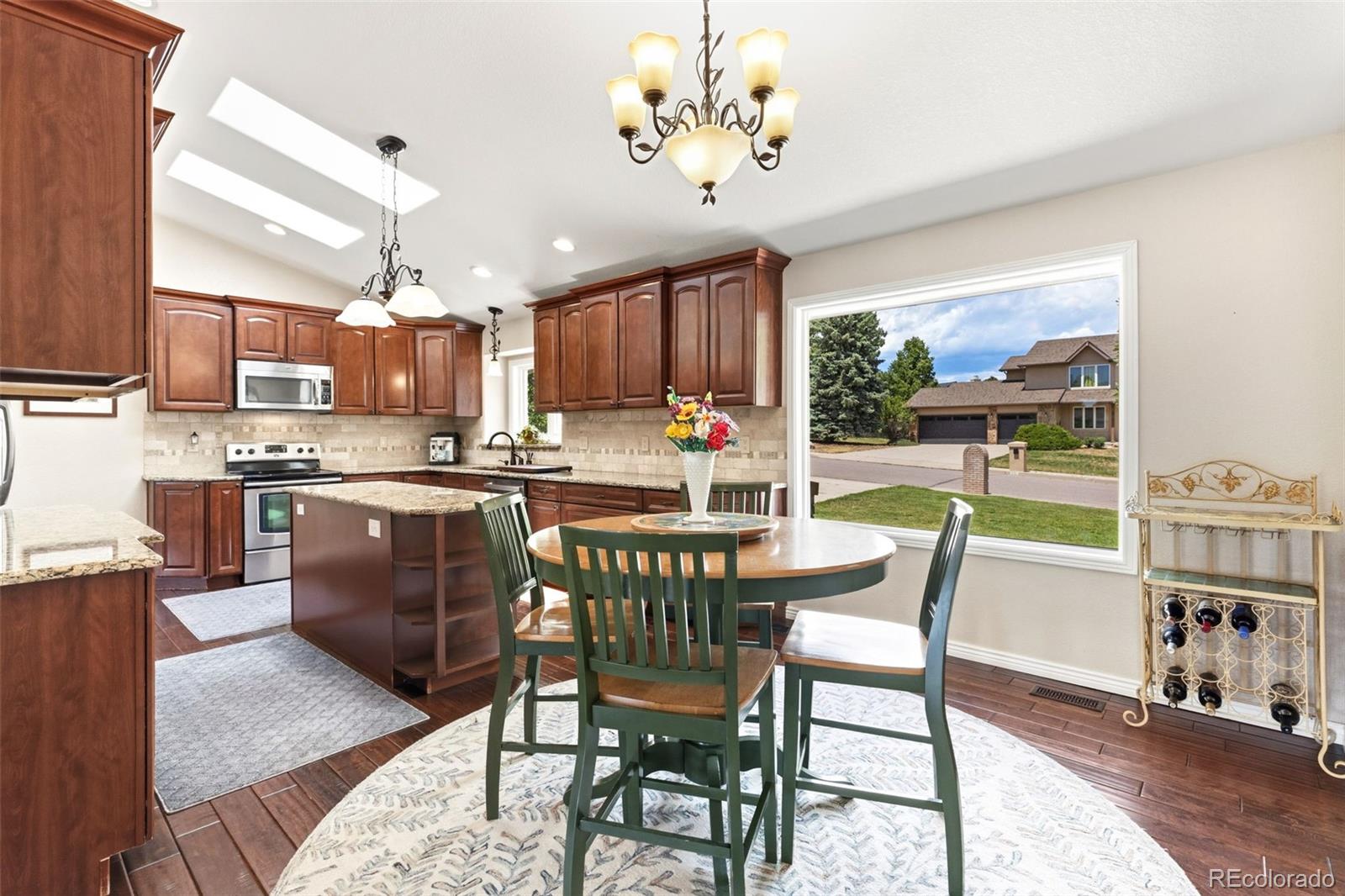 MLS Image #11 for 225  thames drive,colorado springs, Colorado