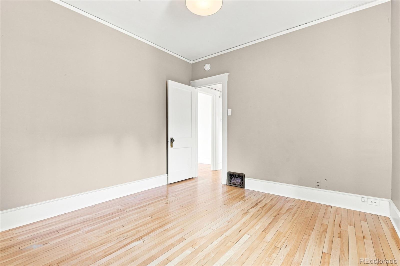 MLS Image #23 for 857  madison street,denver, Colorado