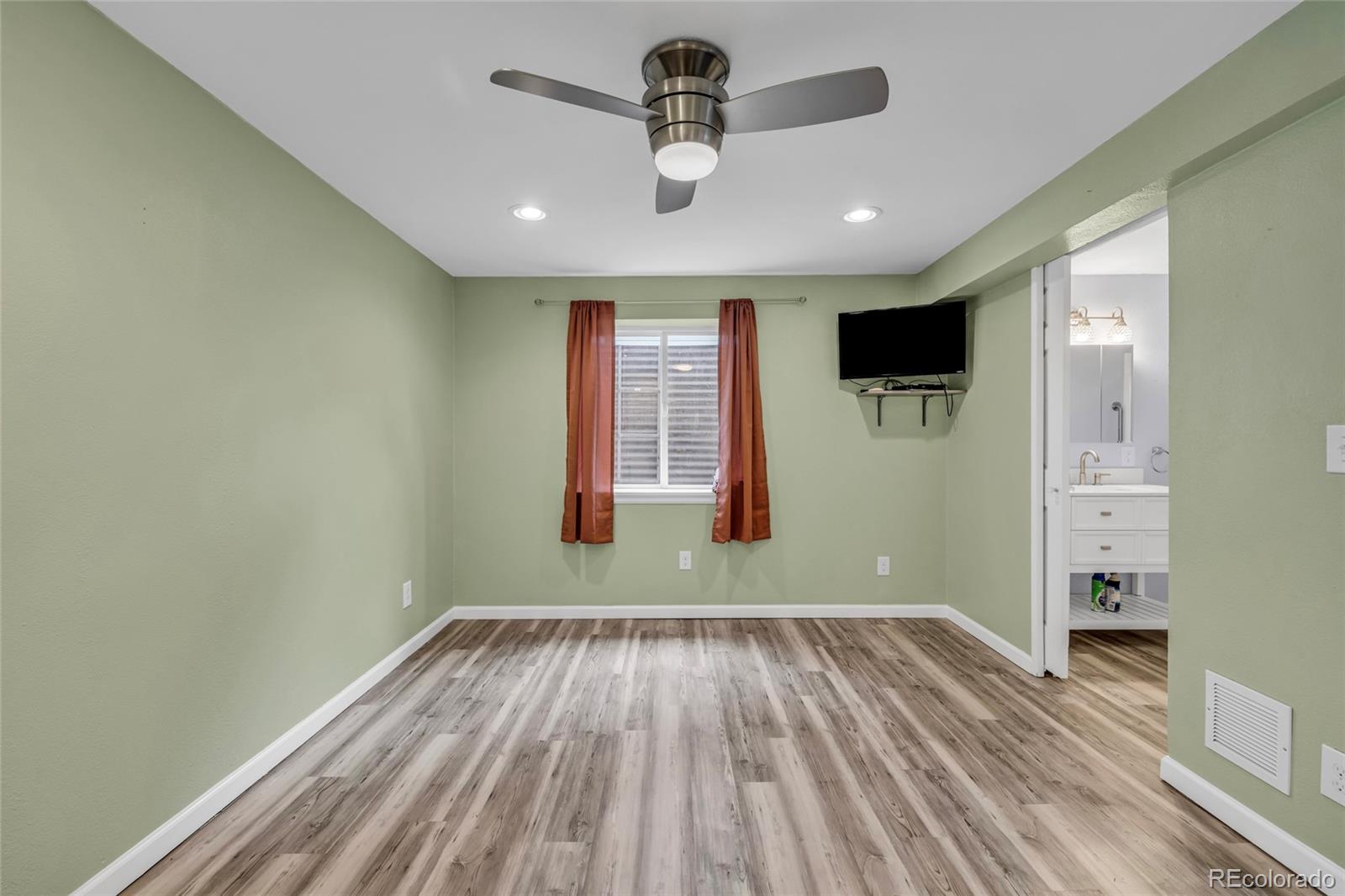 MLS Image #20 for 12633  irving court,broomfield, Colorado