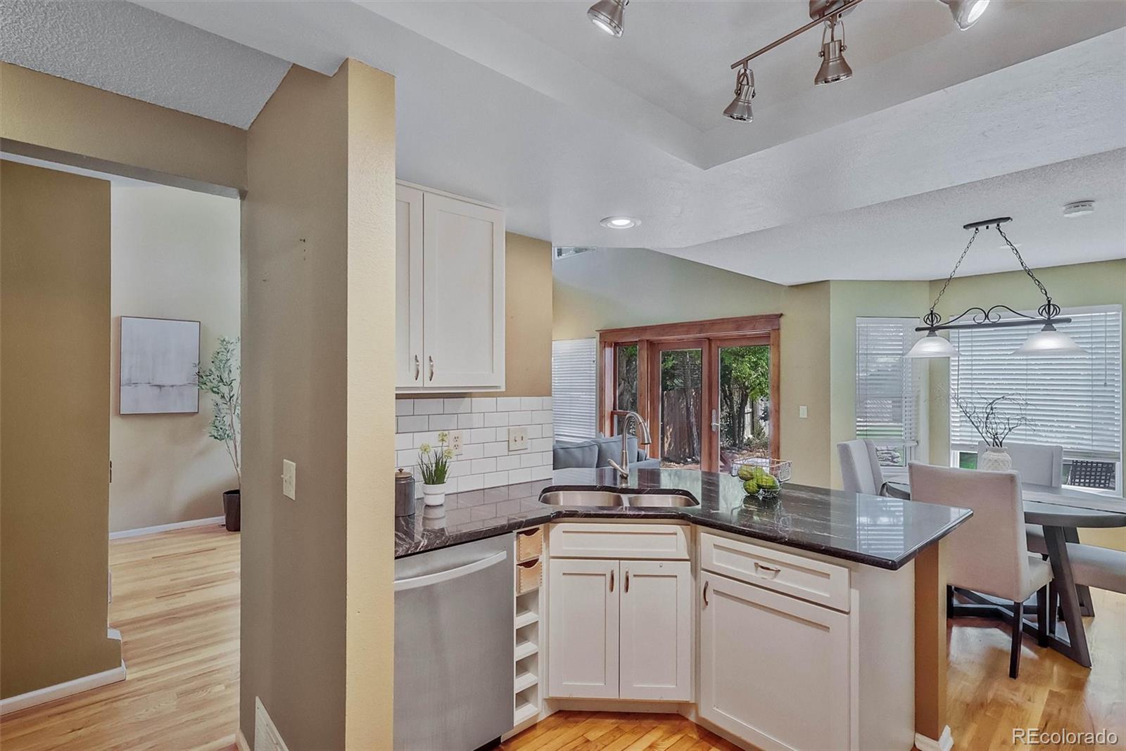 MLS Image #10 for 2080 e phillips lane,centennial, Colorado