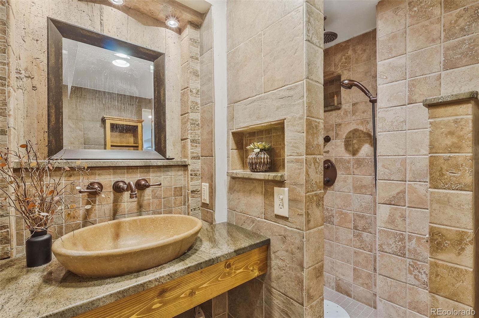 MLS Image #2 for 2080 e phillips lane,centennial, Colorado