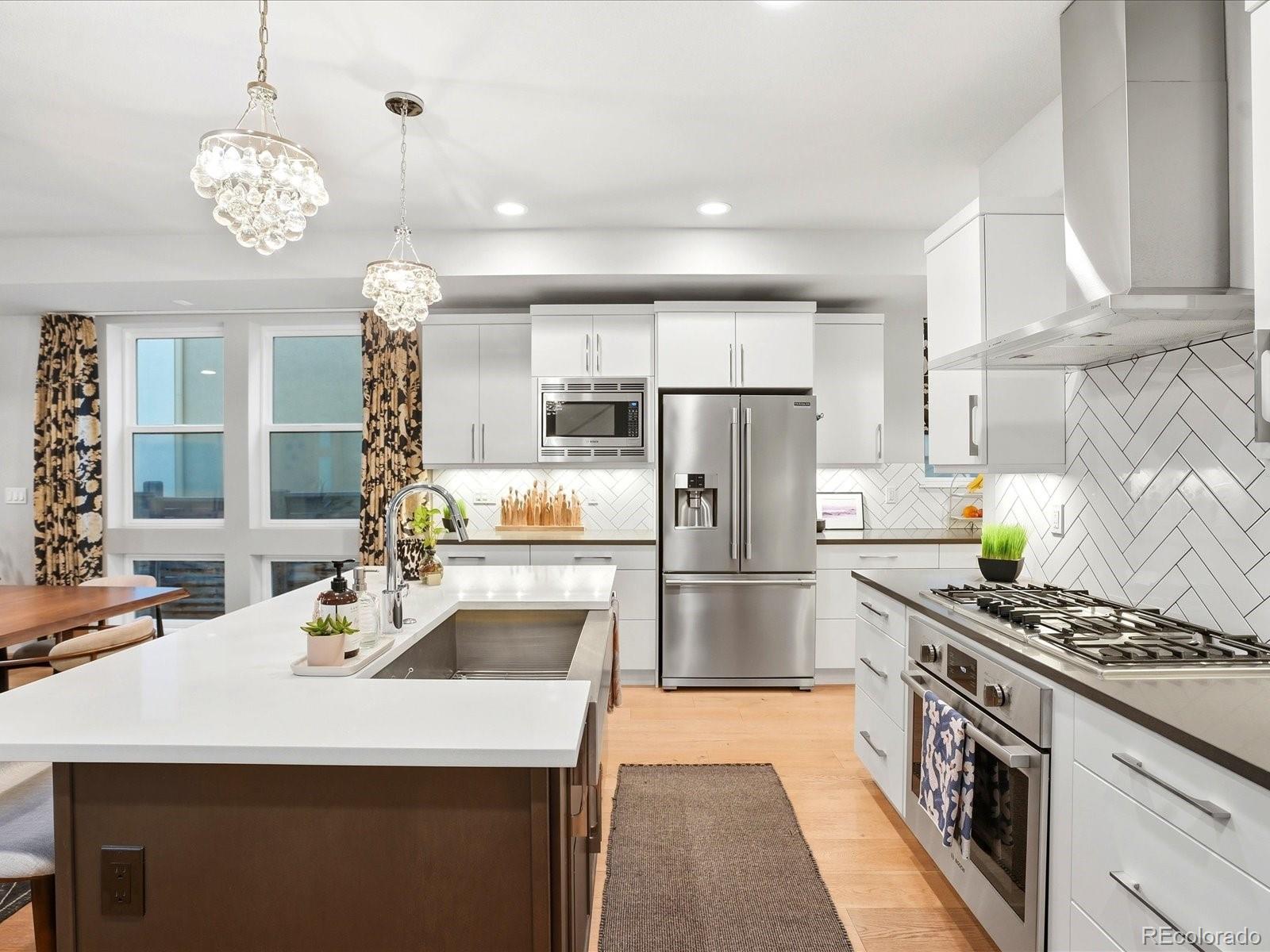 MLS Image #10 for 30 s oneida street,denver, Colorado
