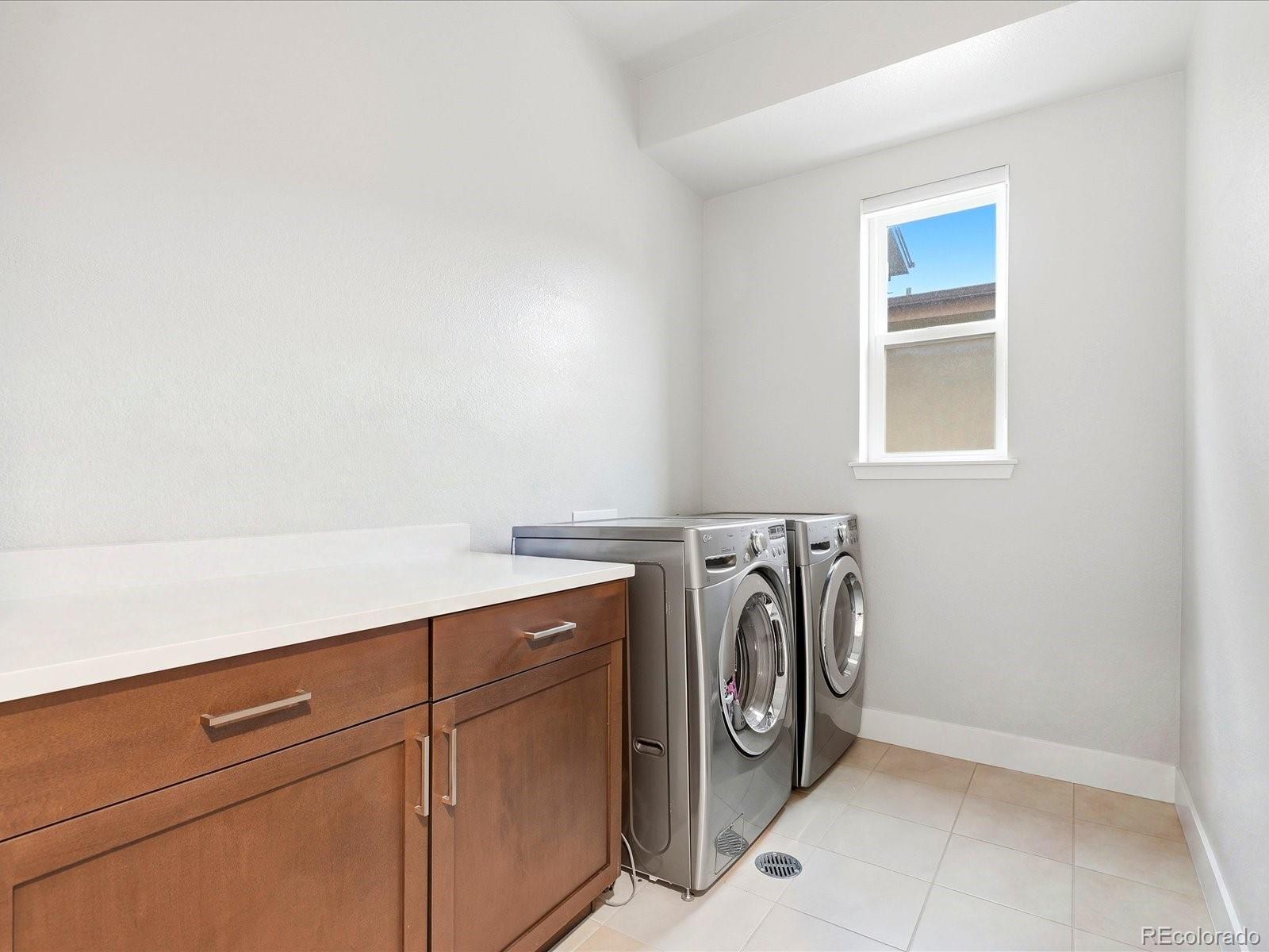 MLS Image #30 for 30 s oneida street,denver, Colorado