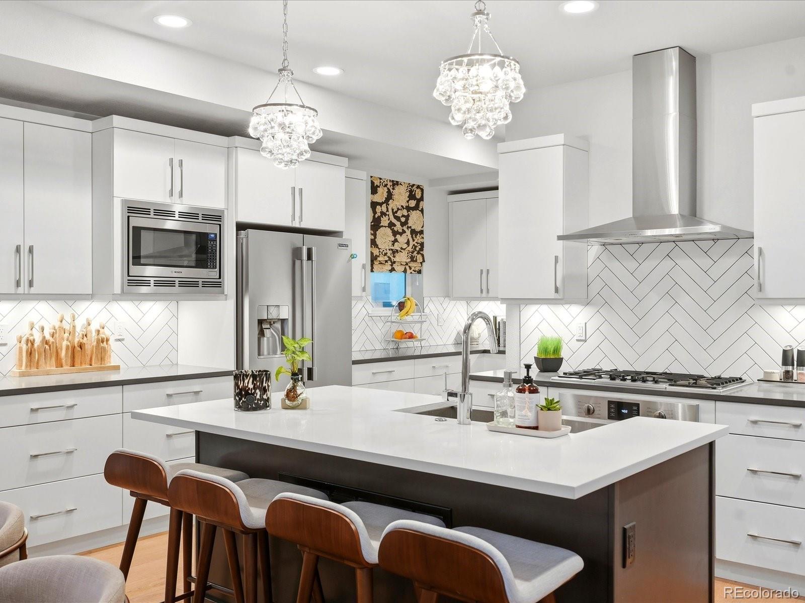 MLS Image #9 for 30 s oneida street,denver, Colorado