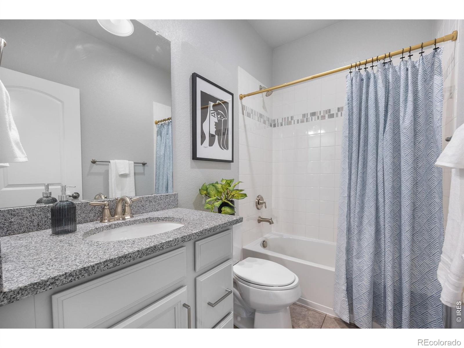 MLS Image #26 for 5912  boston court,denver, Colorado