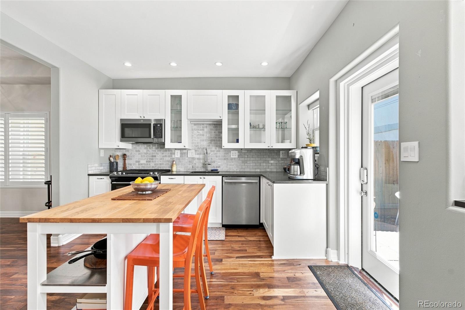 MLS Image #17 for 924 e 22nd avenue,denver, Colorado