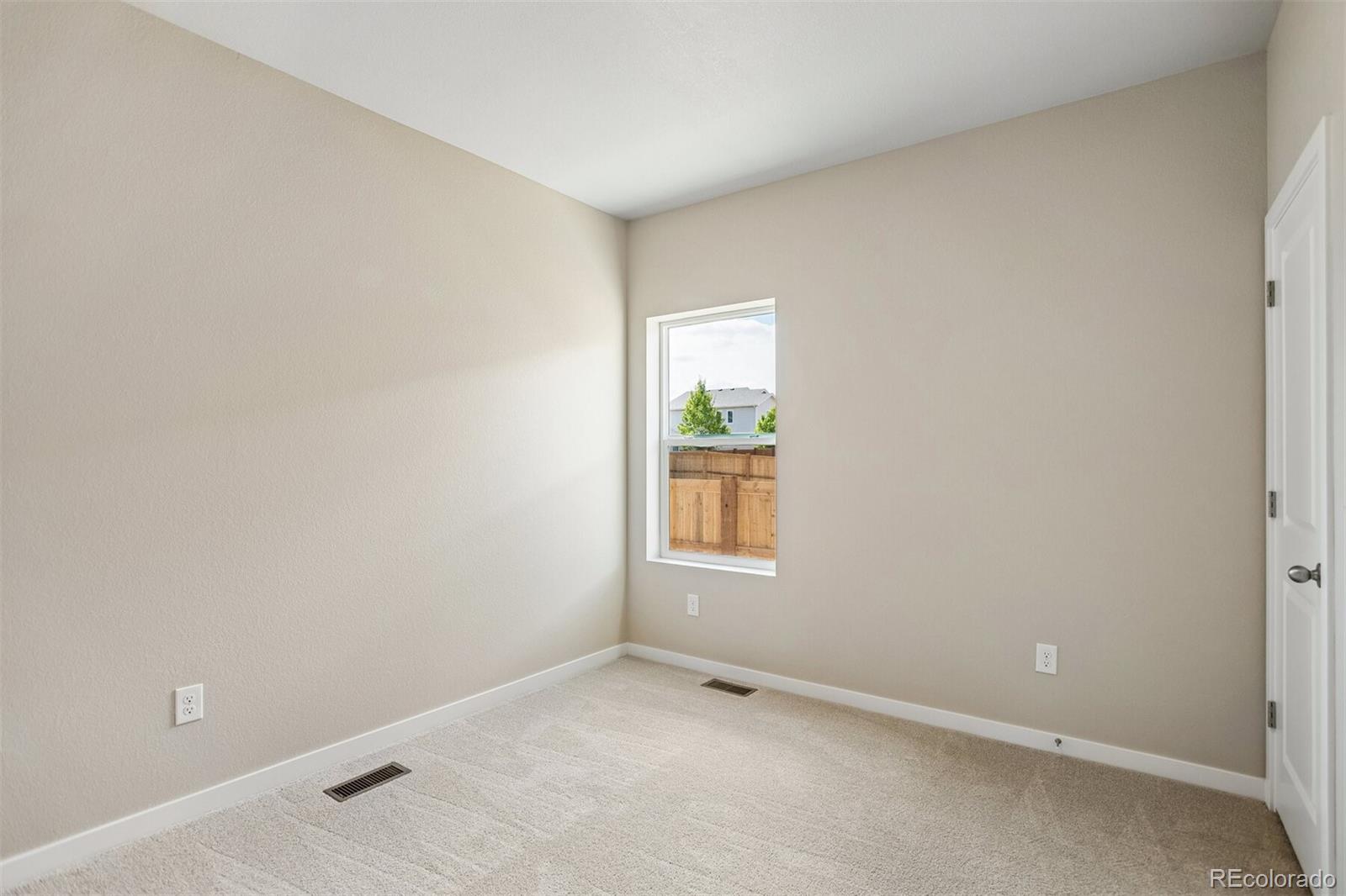 MLS Image #5 for 48140  shetland drive,bennett, Colorado