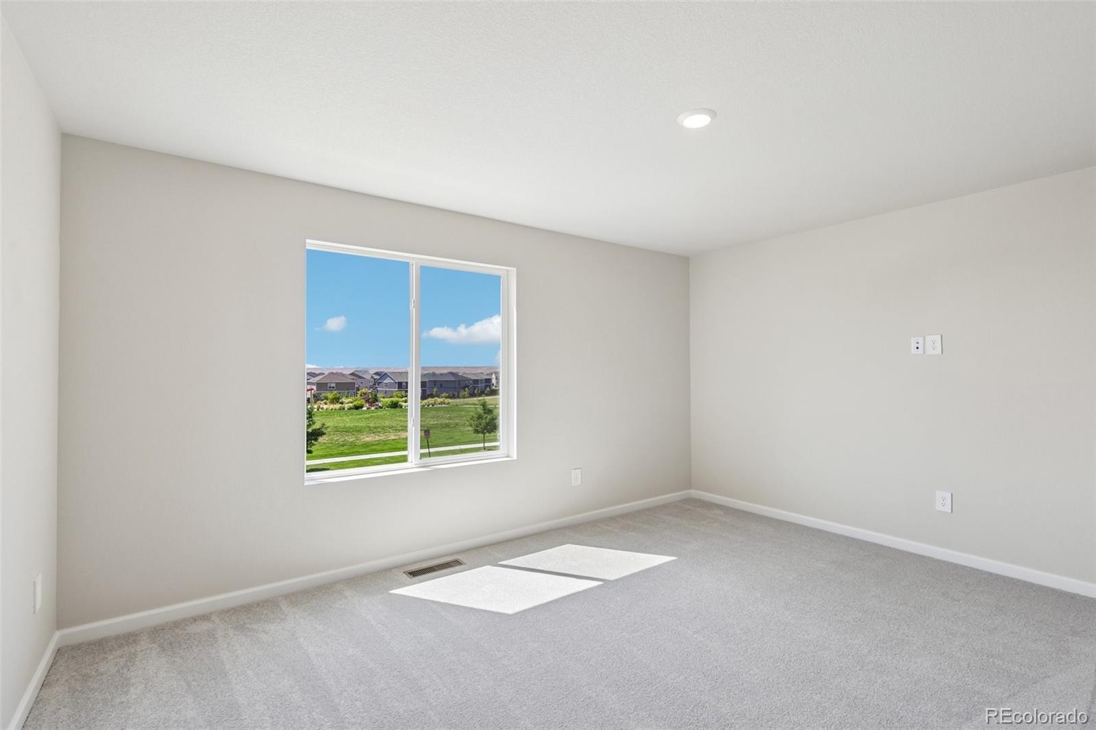 MLS Image #4 for 2338  bufflehead way,johnstown, Colorado
