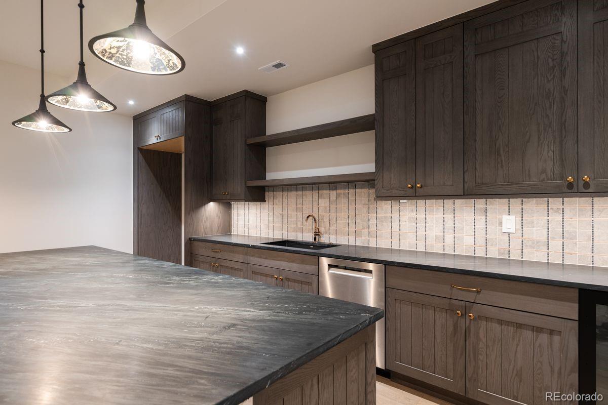 MLS Image #43 for 2070 s saint paul street,denver, Colorado