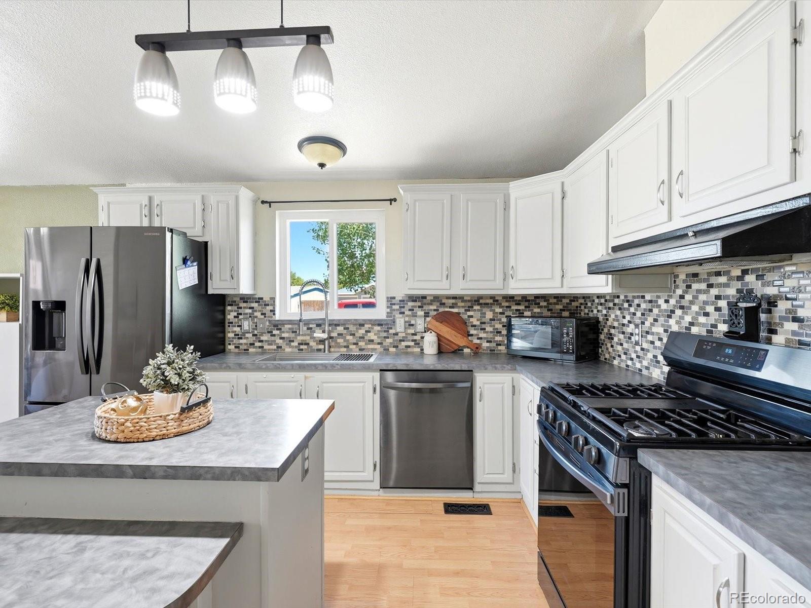 MLS Image #10 for 647  stampede drive,brighton, Colorado