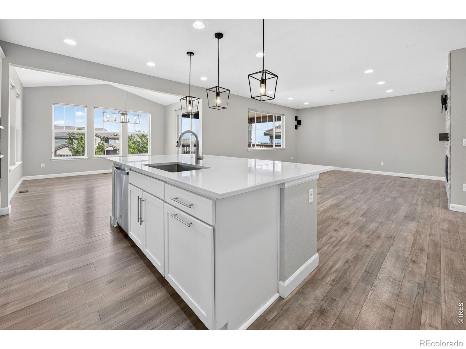 MLS Image #10 for 16329  mount silverheels way,broomfield, Colorado