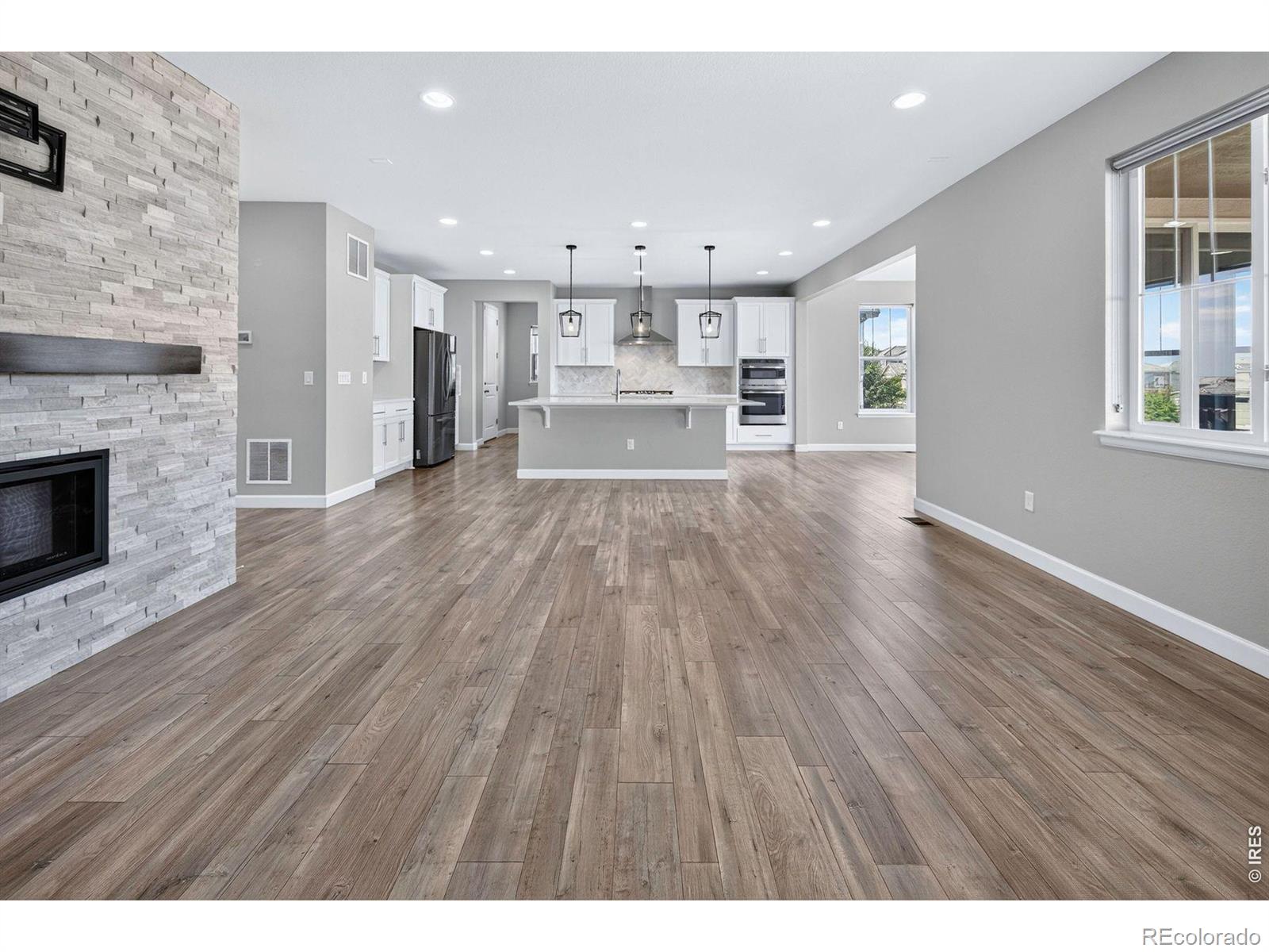 MLS Image #14 for 16329  mount silverheels way,broomfield, Colorado