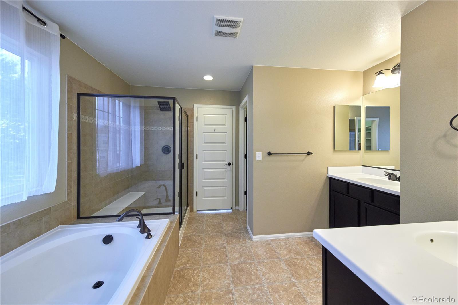 MLS Image #30 for 25462 e 2nd place,aurora, Colorado