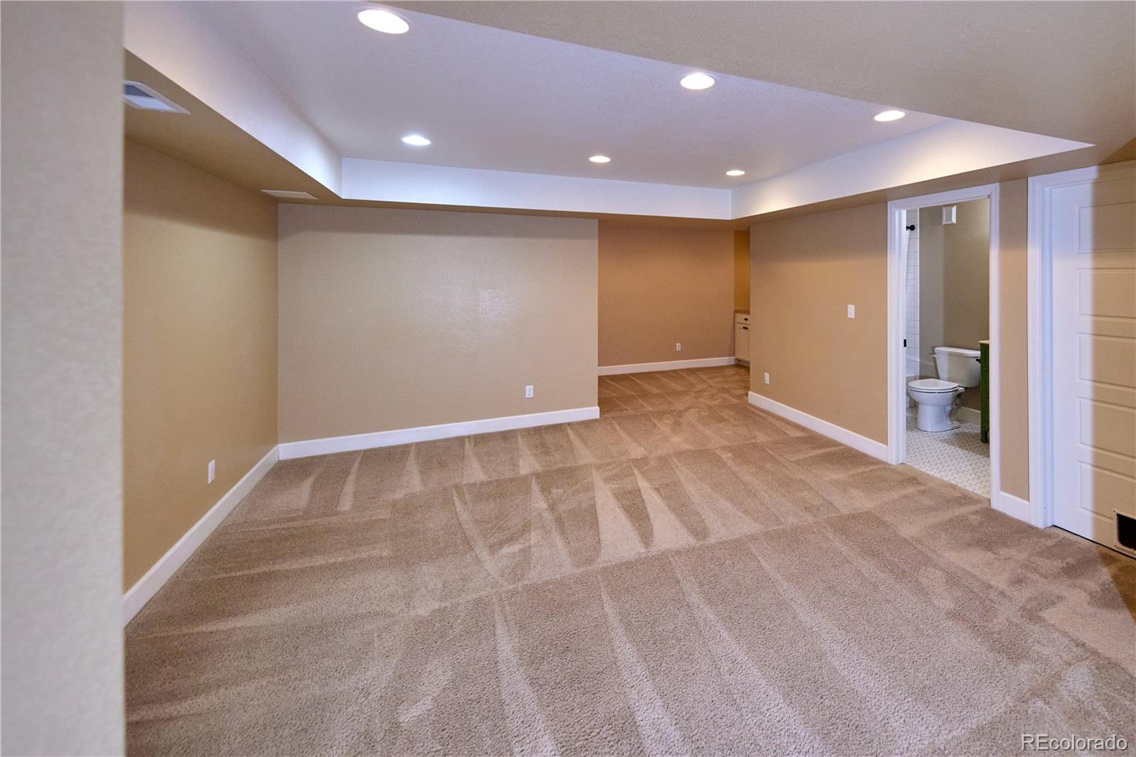 MLS Image #34 for 25462 e 2nd place,aurora, Colorado