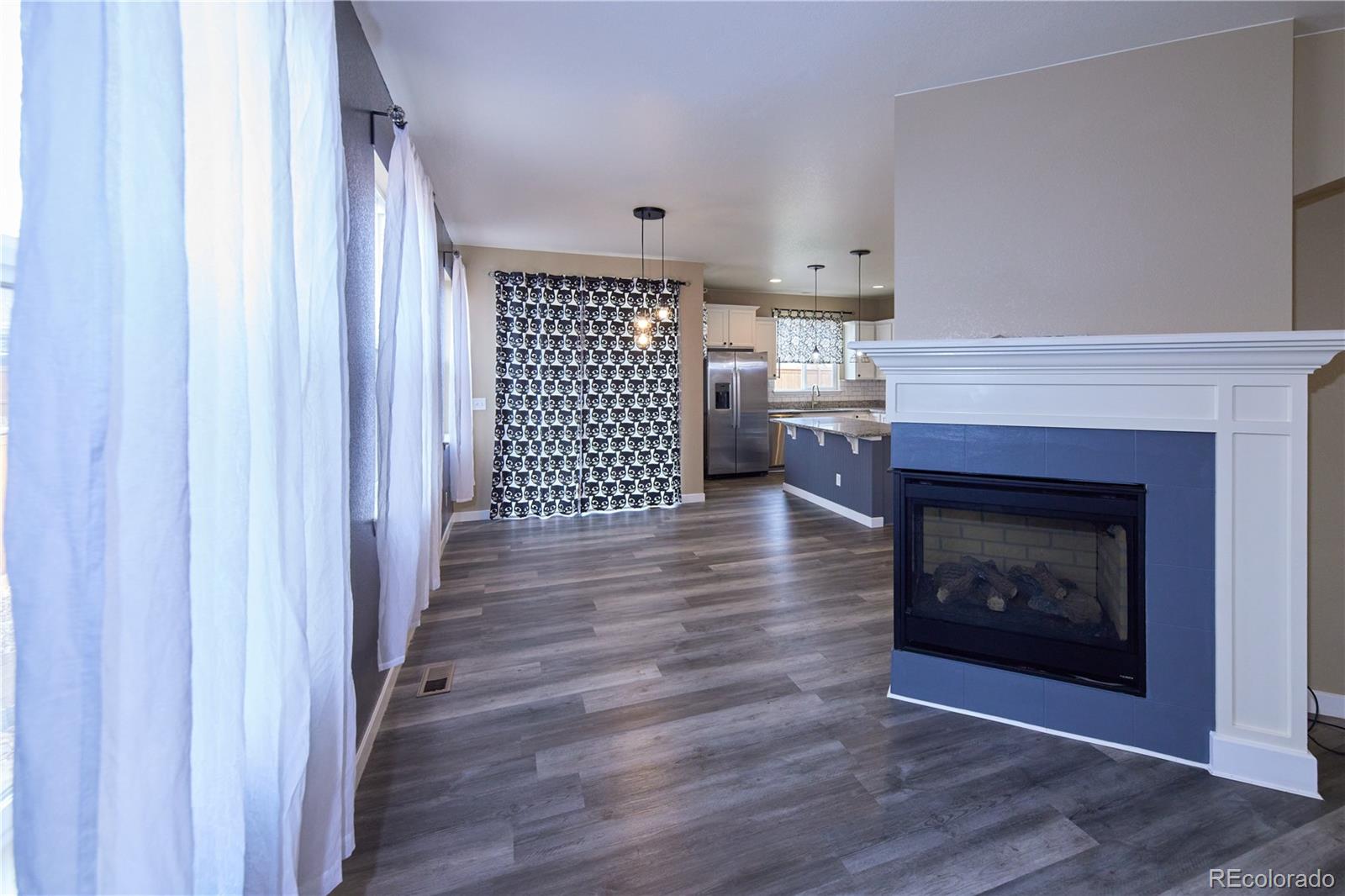 MLS Image #5 for 25462 e 2nd place,aurora, Colorado