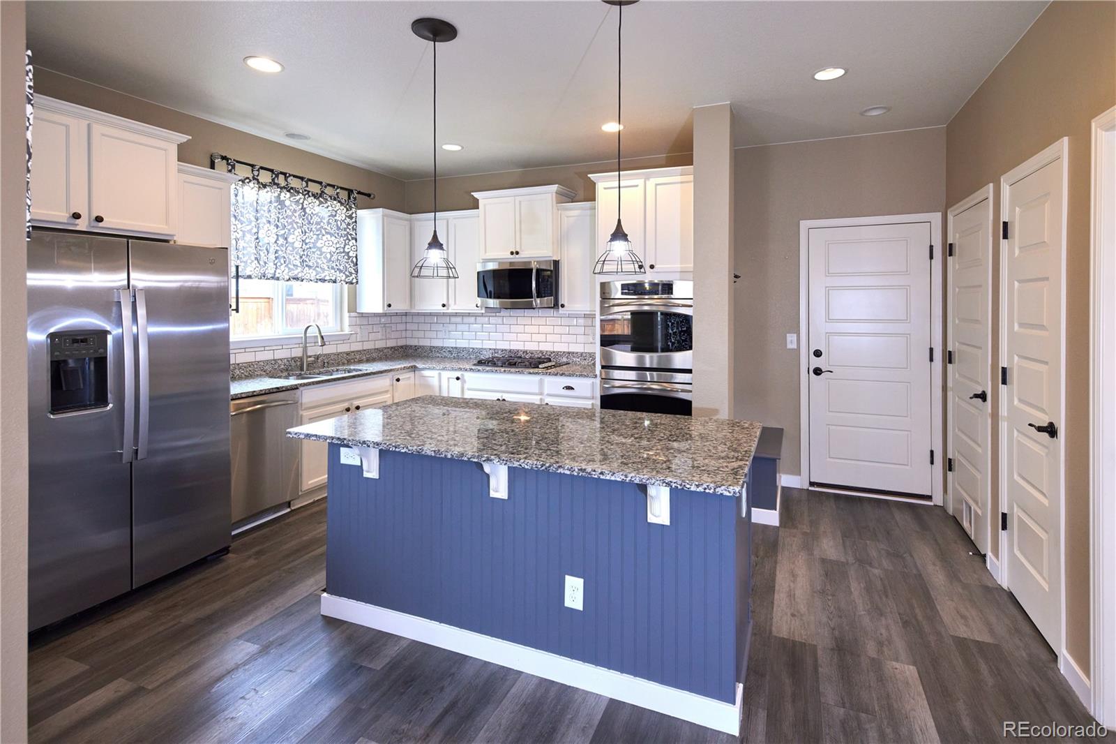 MLS Image #8 for 25462 e 2nd place,aurora, Colorado