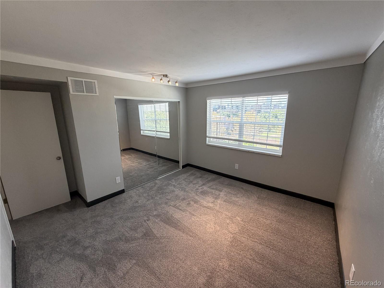 MLS Image #3 for 252 n pennsylvania street,denver, Colorado