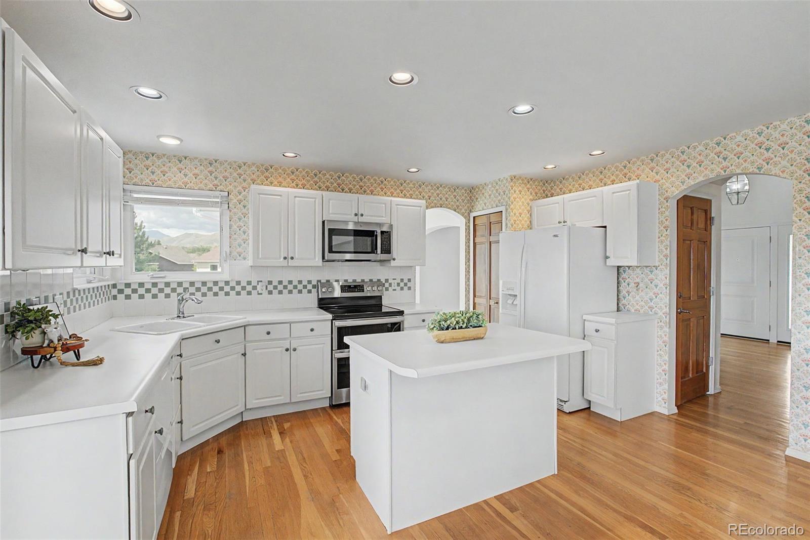 MLS Image #12 for 8485  edgemont way,colorado springs, Colorado