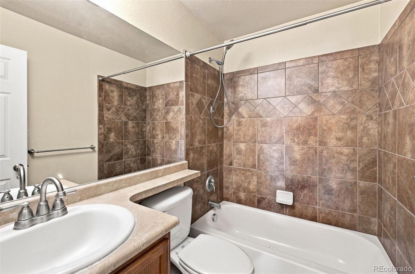MLS Image #15 for 7425  twin valley terrace,colorado springs, Colorado