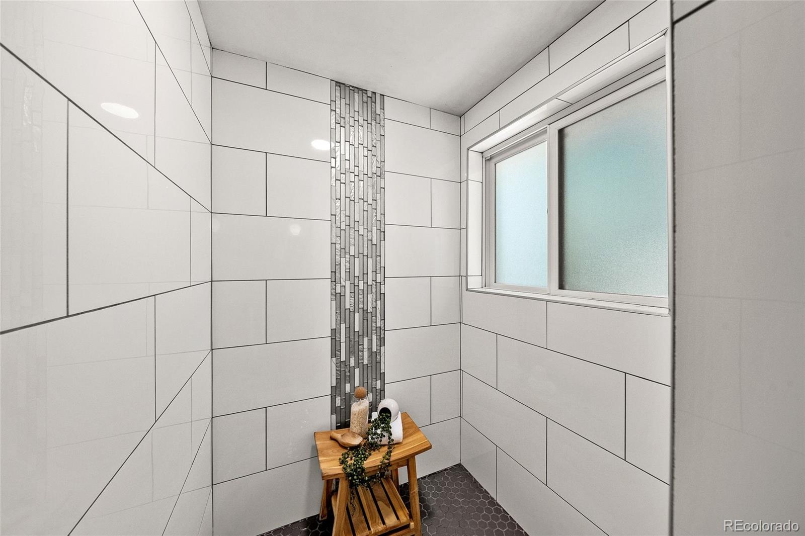 MLS Image #20 for 4925 e atlantic place,denver, Colorado